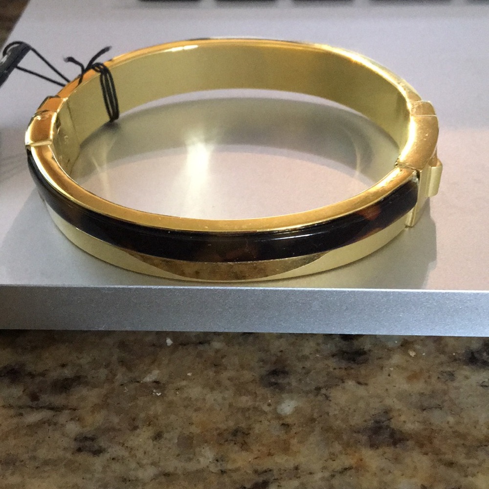 Vince Camuto Tortoise & Gold Bangle w Lock NWT
